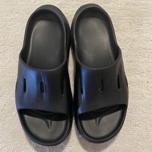 Hola Ora Sandals - Black